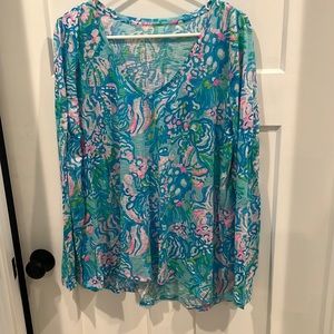 Excellent used condition Lilly Pulitzer size XL long sleeve Etta